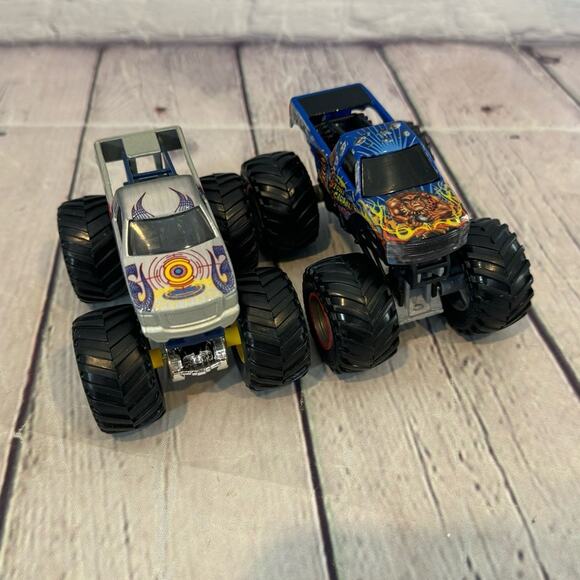 Monster Jam Aftershock and Stone Crusher Trucks - Picture 3 of 3